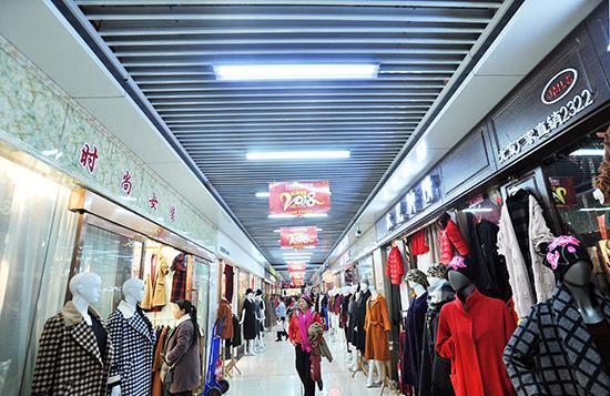 安下家來(lái) 拼出新事業(yè) 北京服裝批發(fā)市場(chǎng)外遷滄州的商戶轉(zhuǎn)型之路